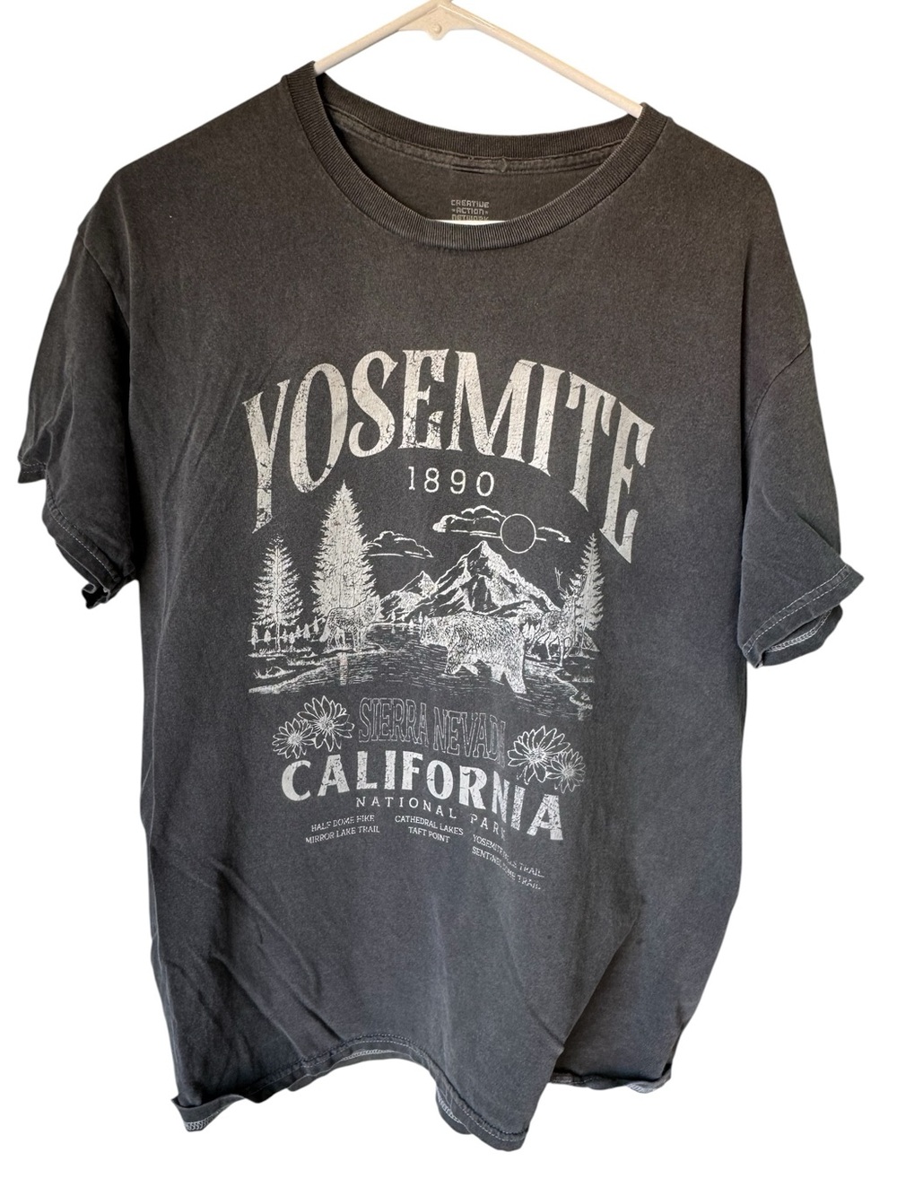 Yosemite RSQ Tilley’s High End Distressed Retro Graphic Tee Black Men’s M